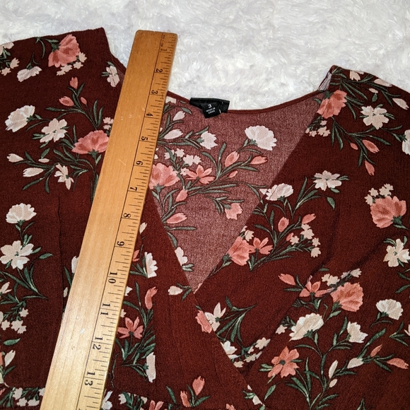 Torrid floral blouse - Picture 10 of 13